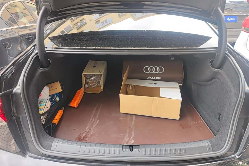 Audi A6L, 2024 4