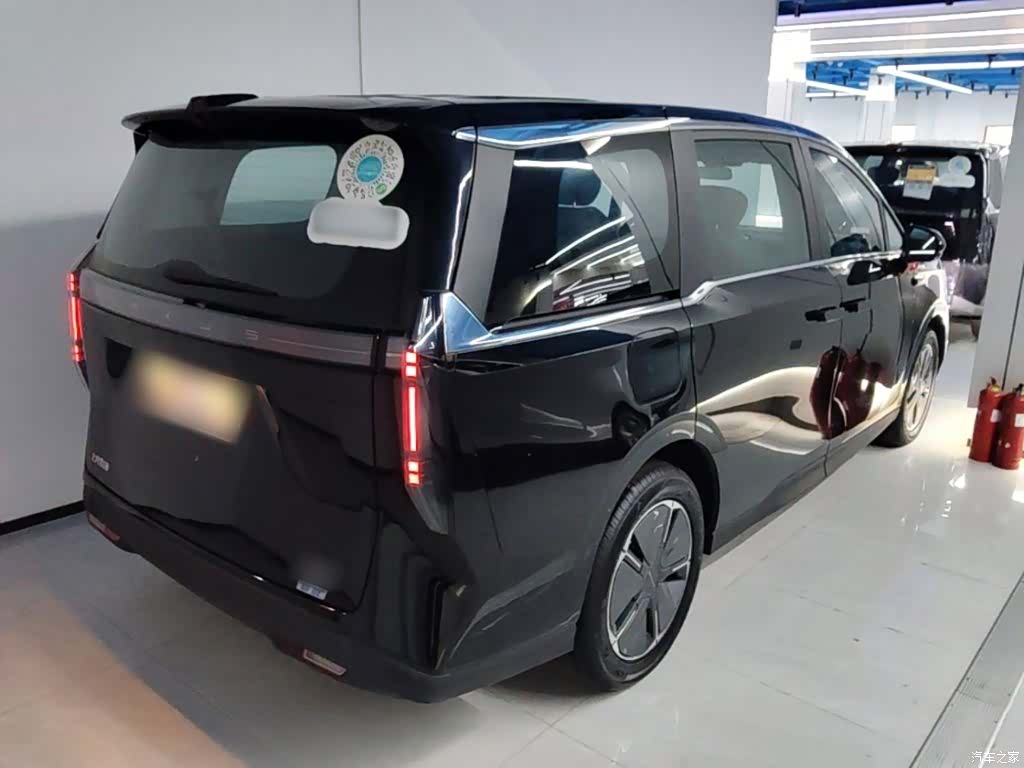 Maxus 7, 2025 7