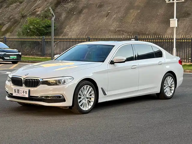 BMW 5 Series 2018 — купить из Китая под заказ