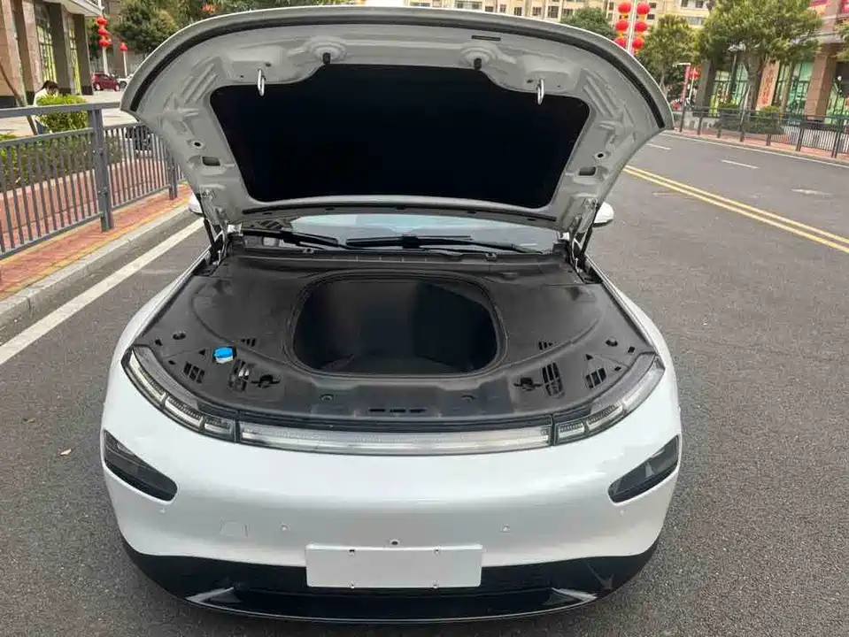 XPENG P7