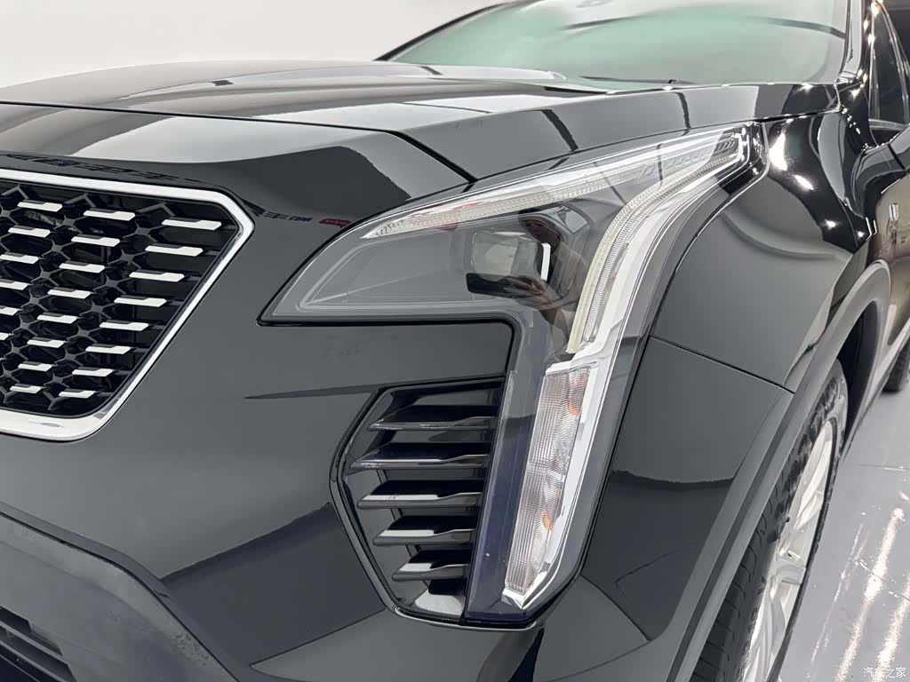 Cadillac XT4, 2022 28
