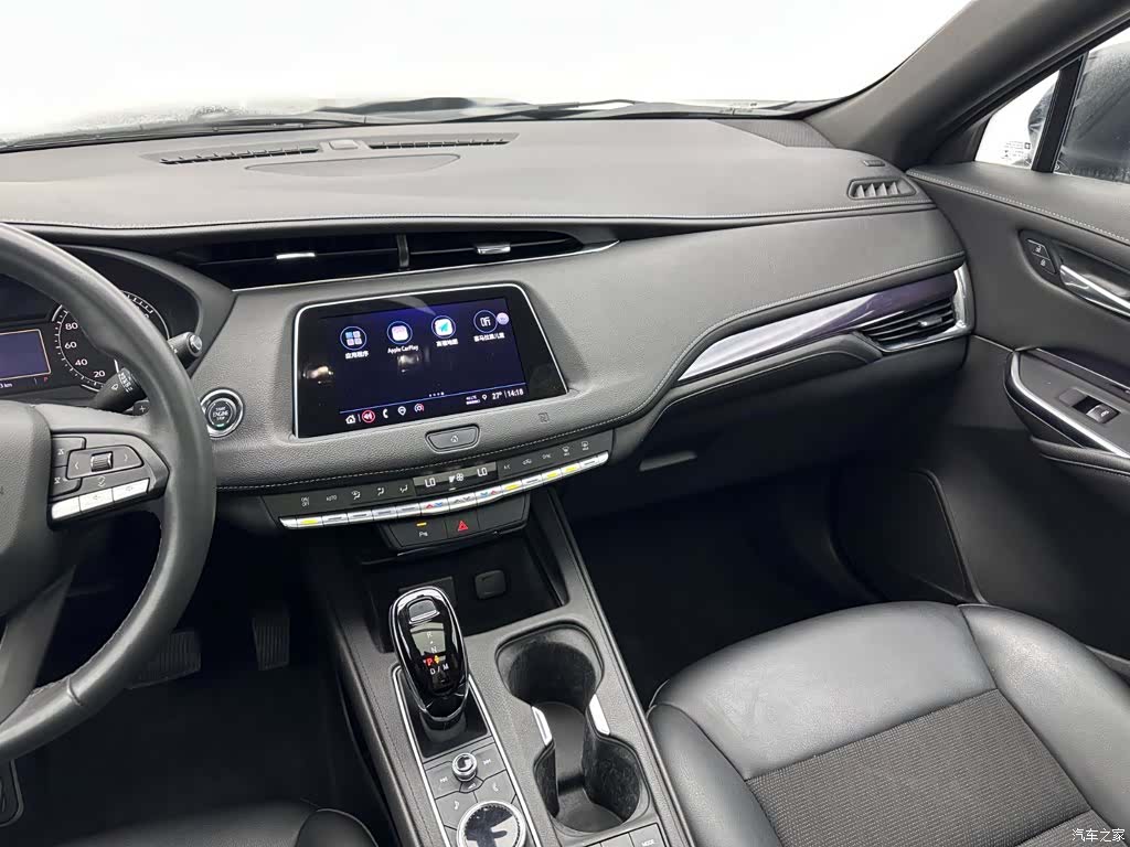 Cadillac XT4, 2022 15