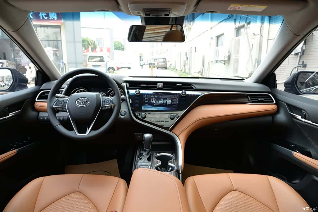 Toyota Camry, 2021 14