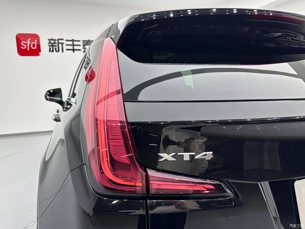 Cadillac XT4, 2022 23