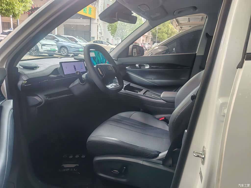Geely Galaxy E5, 2024 4