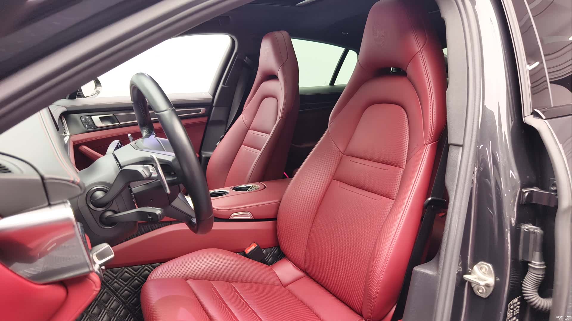 Porsche Panamera, 2022 8