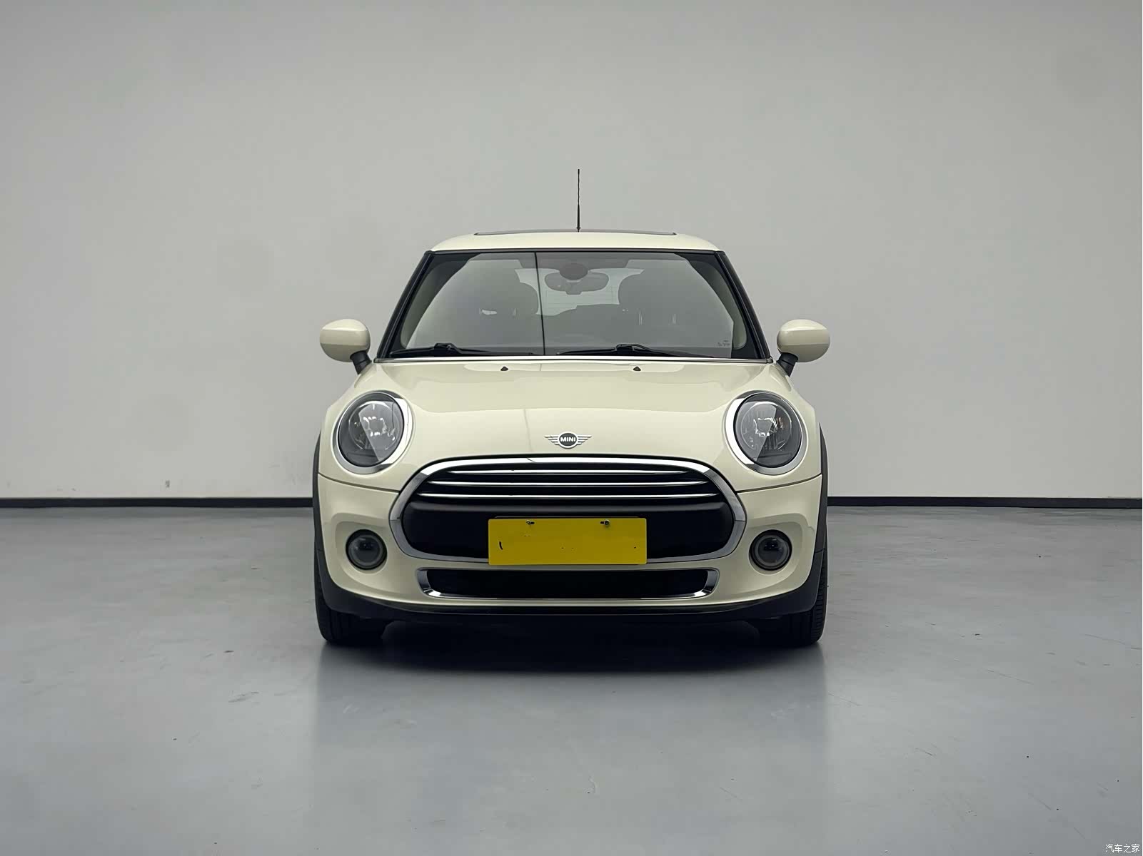 Mini ONE, 2021 2