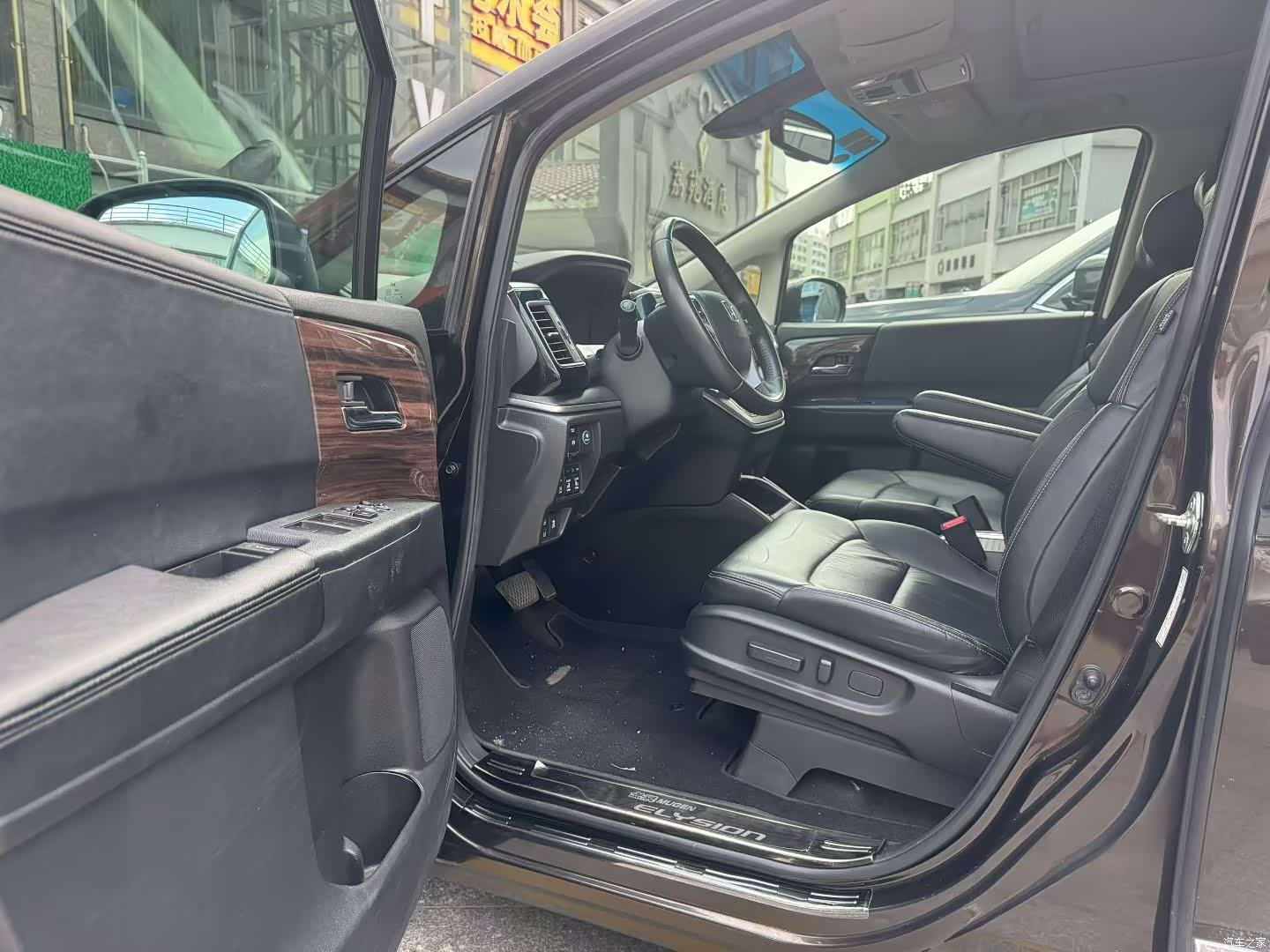 Honda Elysion, 2018 12