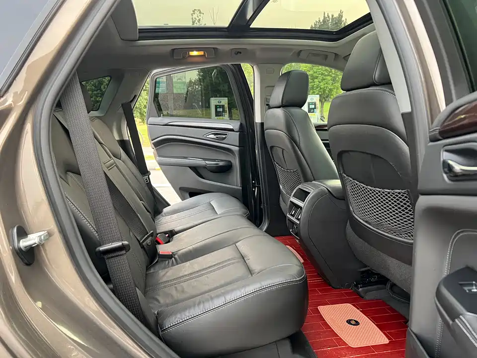 Cadillac SRX