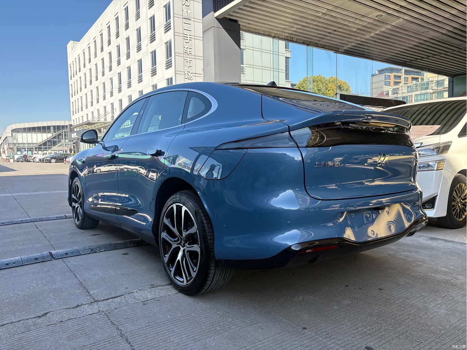 IM Motors LS6, 1900 все фото