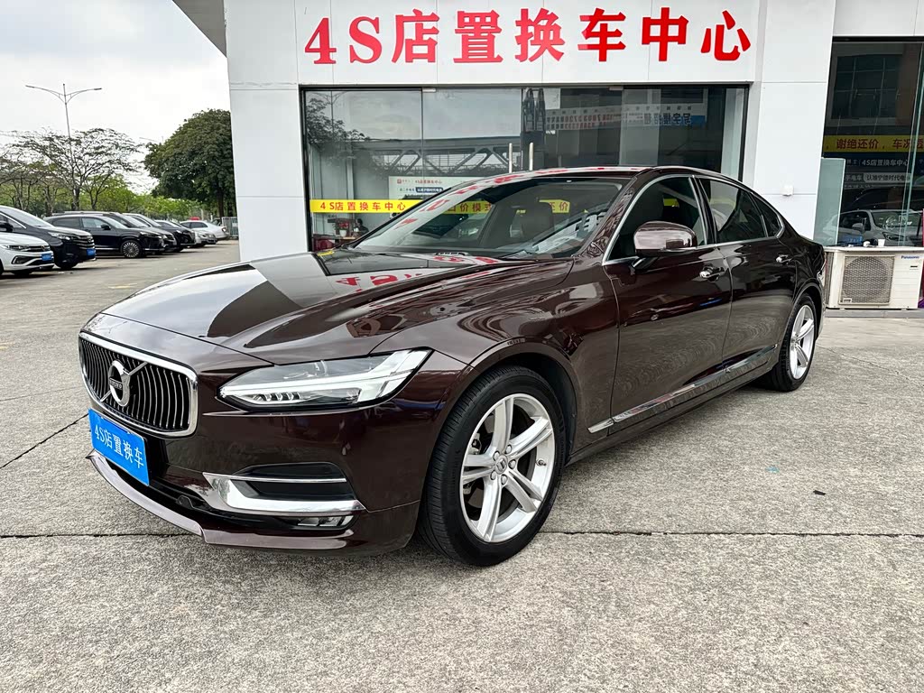 Volvo S90