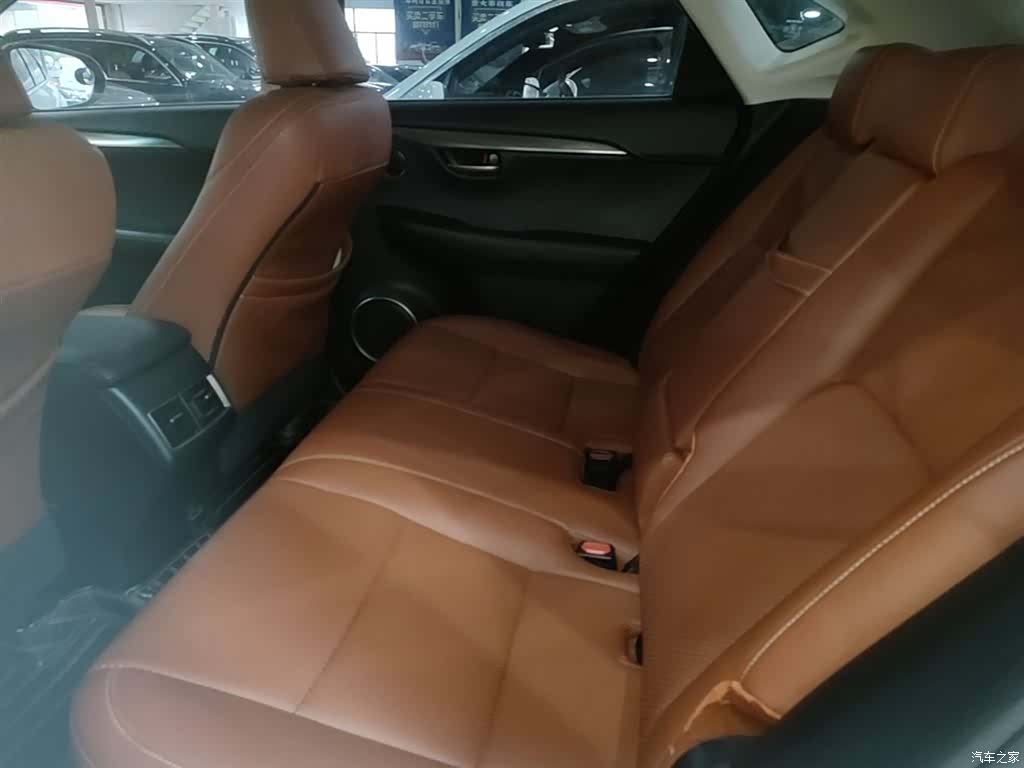 Lexus NX, 2016 17