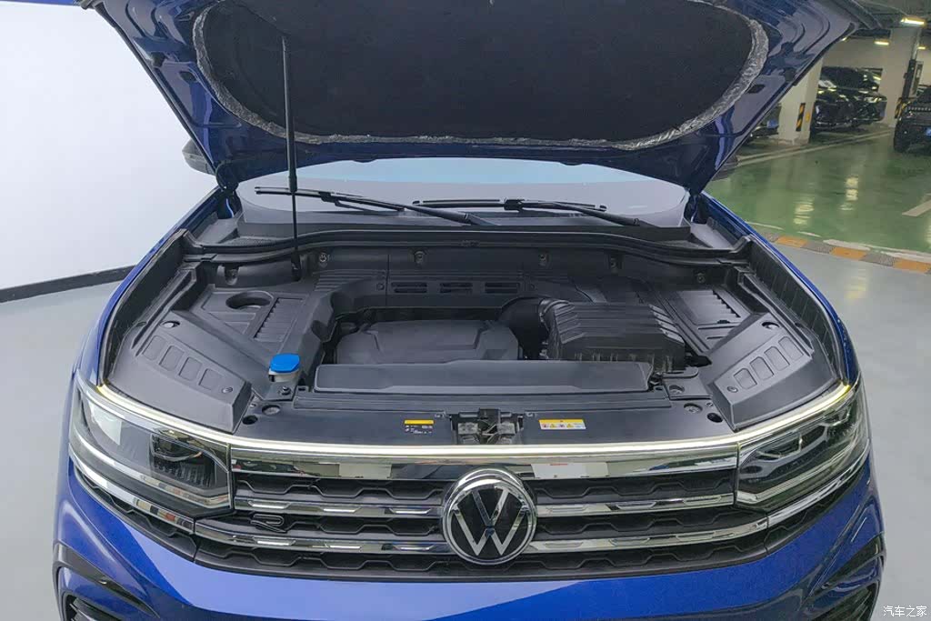 Volkswagen Teramont X, 2021 10