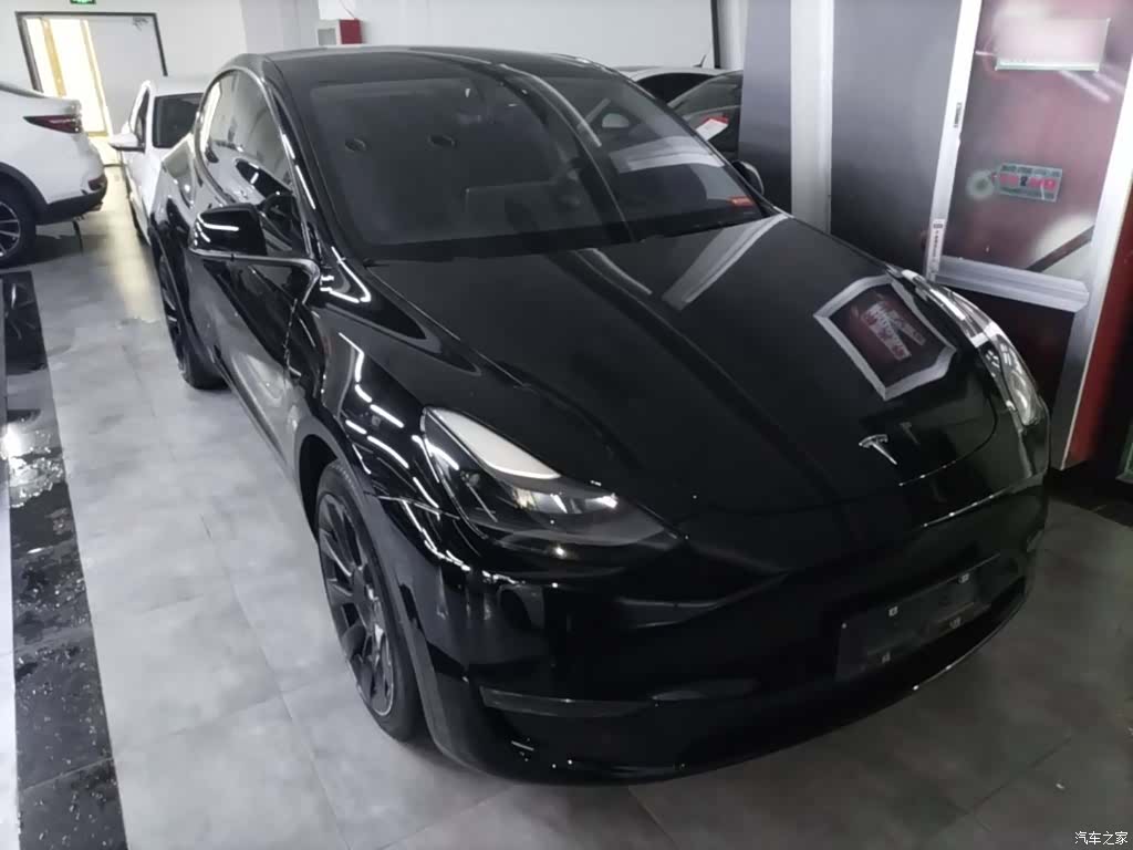 Tesla Model Y, 2021 4