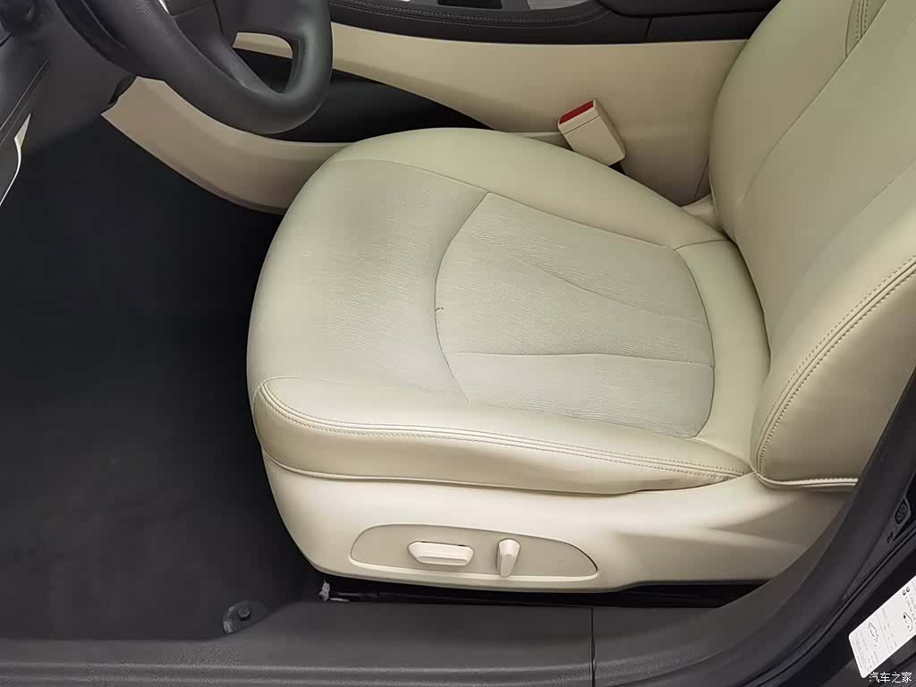 Buick LaCrosse, 2019 20