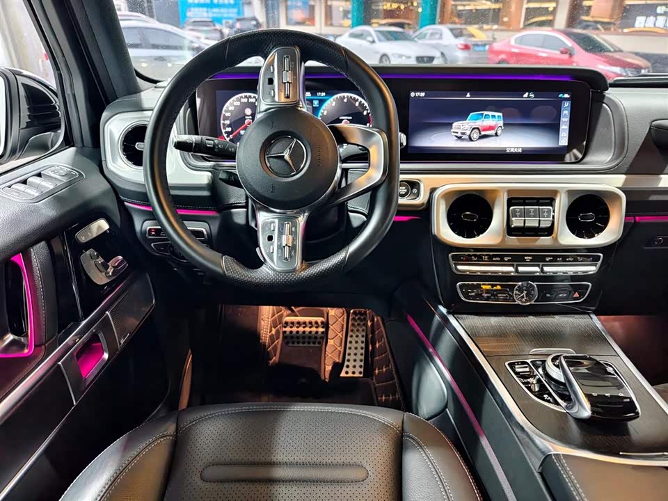 Mercedes-Benz G-class