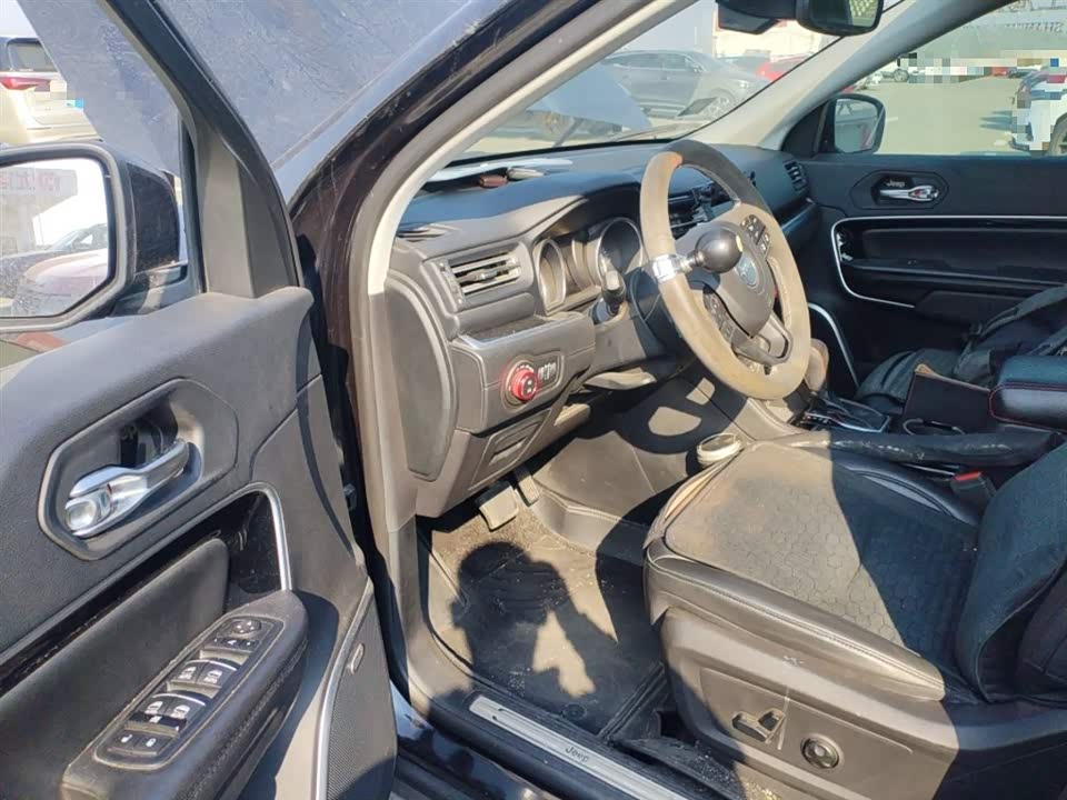 Jeep Grand Commander