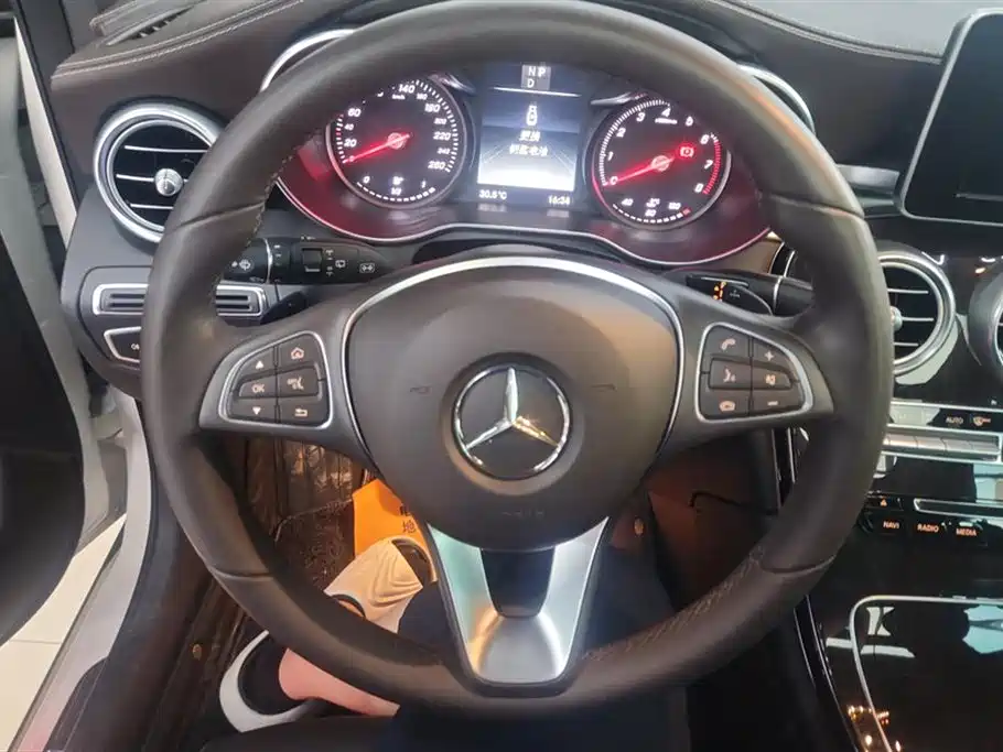Mercedes-Benz GLC Mercedes-Benz GLC