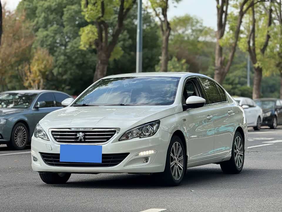 Peugeot 408