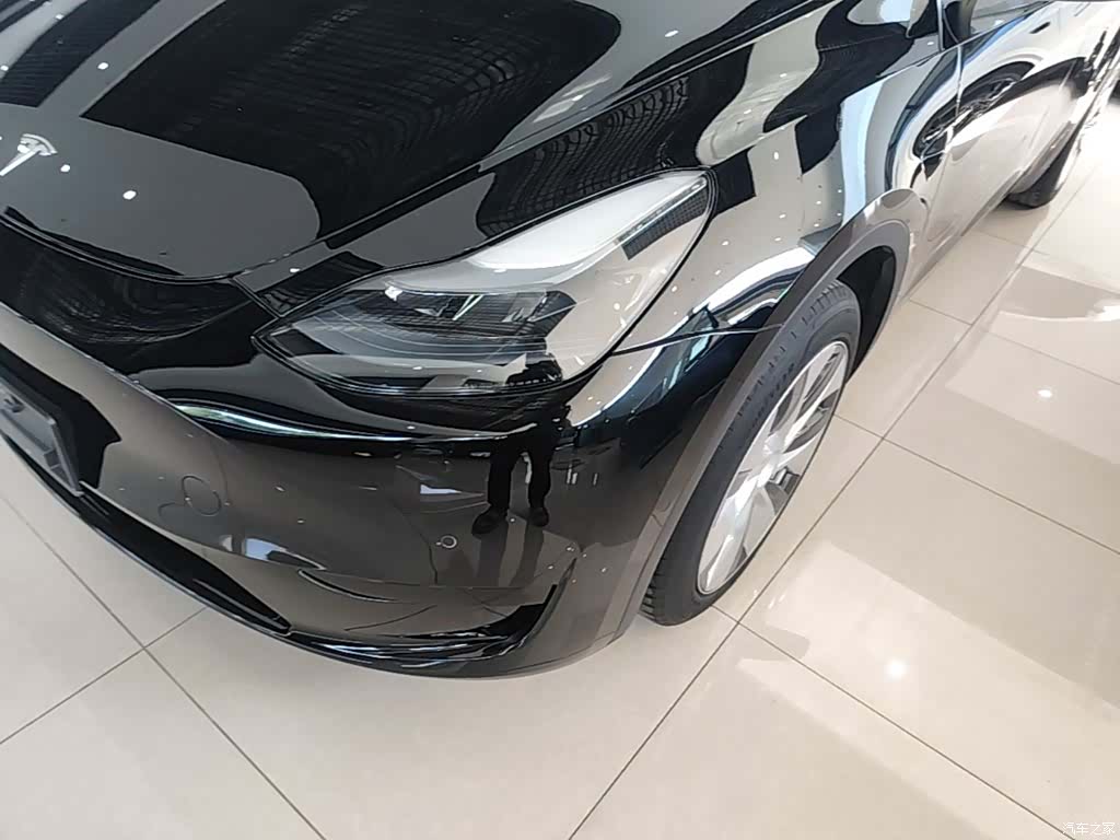 Tesla Model Y, 2023 24