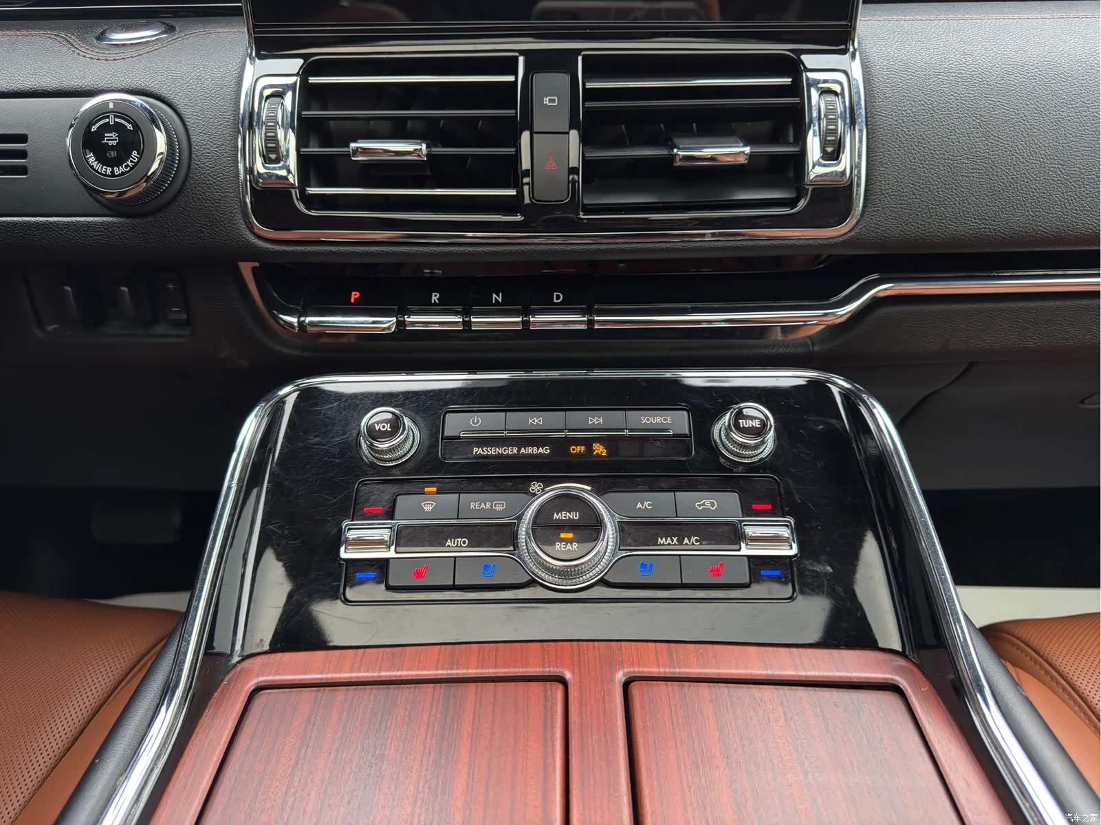 Lincoln Navigator, 2022 14