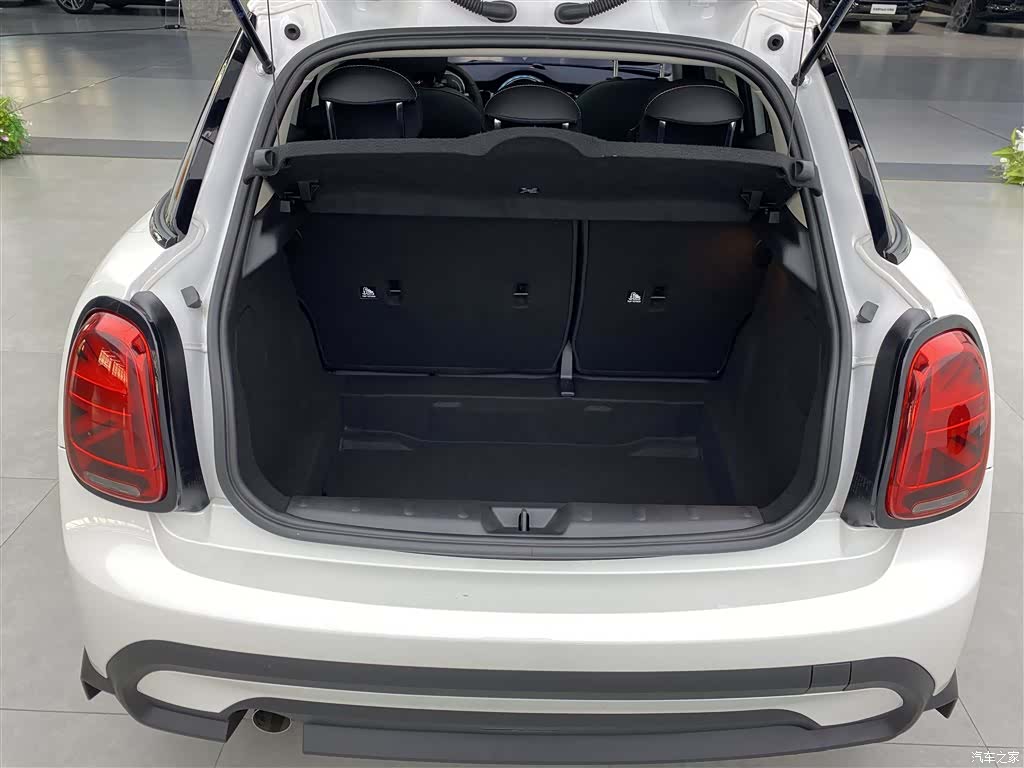 Mini ONE, 2024 24