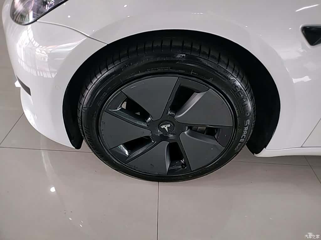 Tesla Model 3, 2021 23