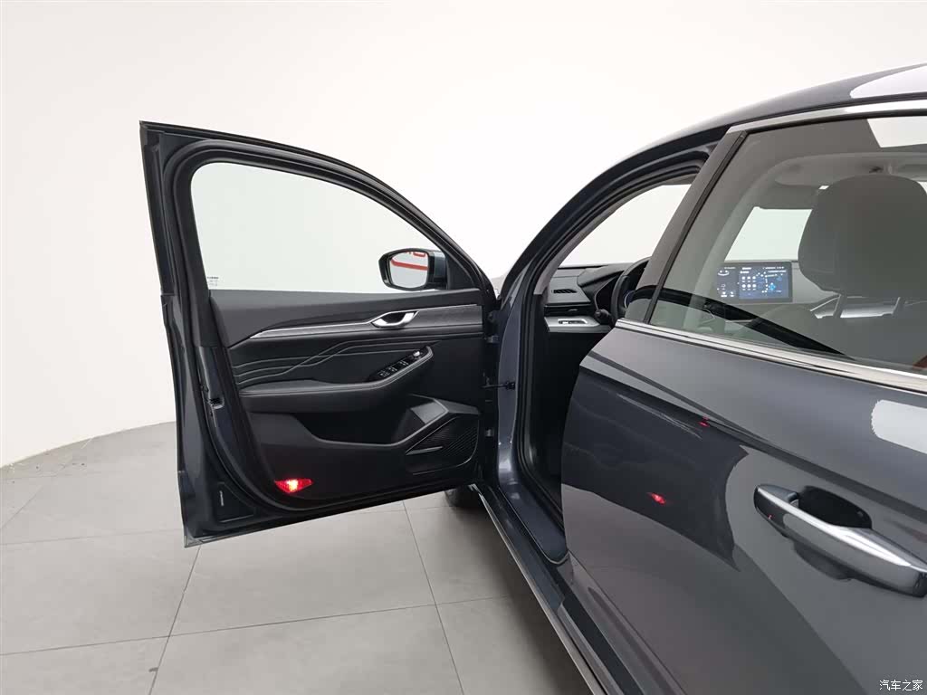 Geely Preface, 2023 8