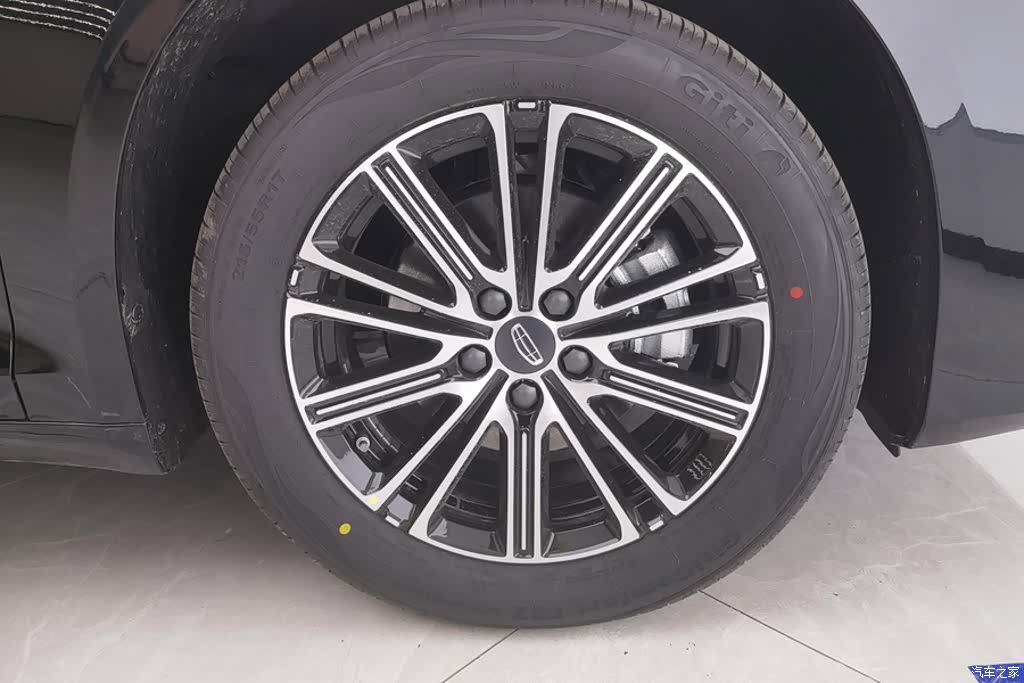 Geely Preface, 2026 6