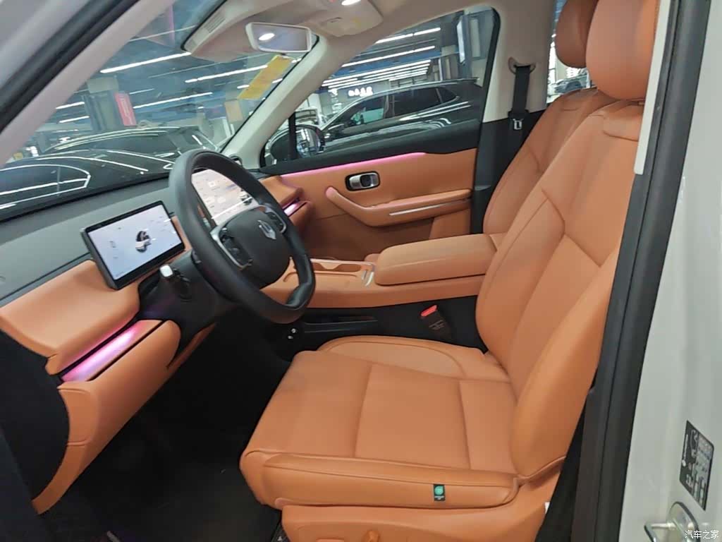Leapmotor C10, 2025 15