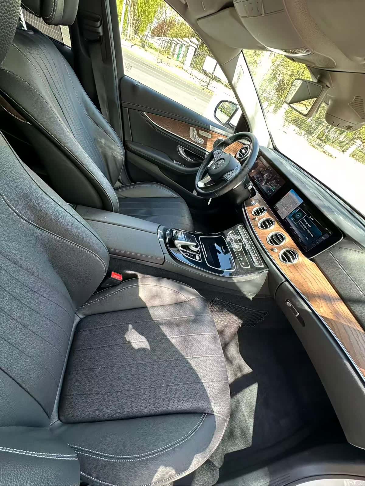 Mercedes-Benz E-Class, 2016 19