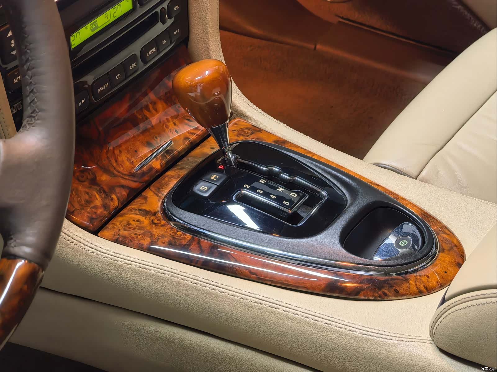 Jaguar XJ, 2009 13