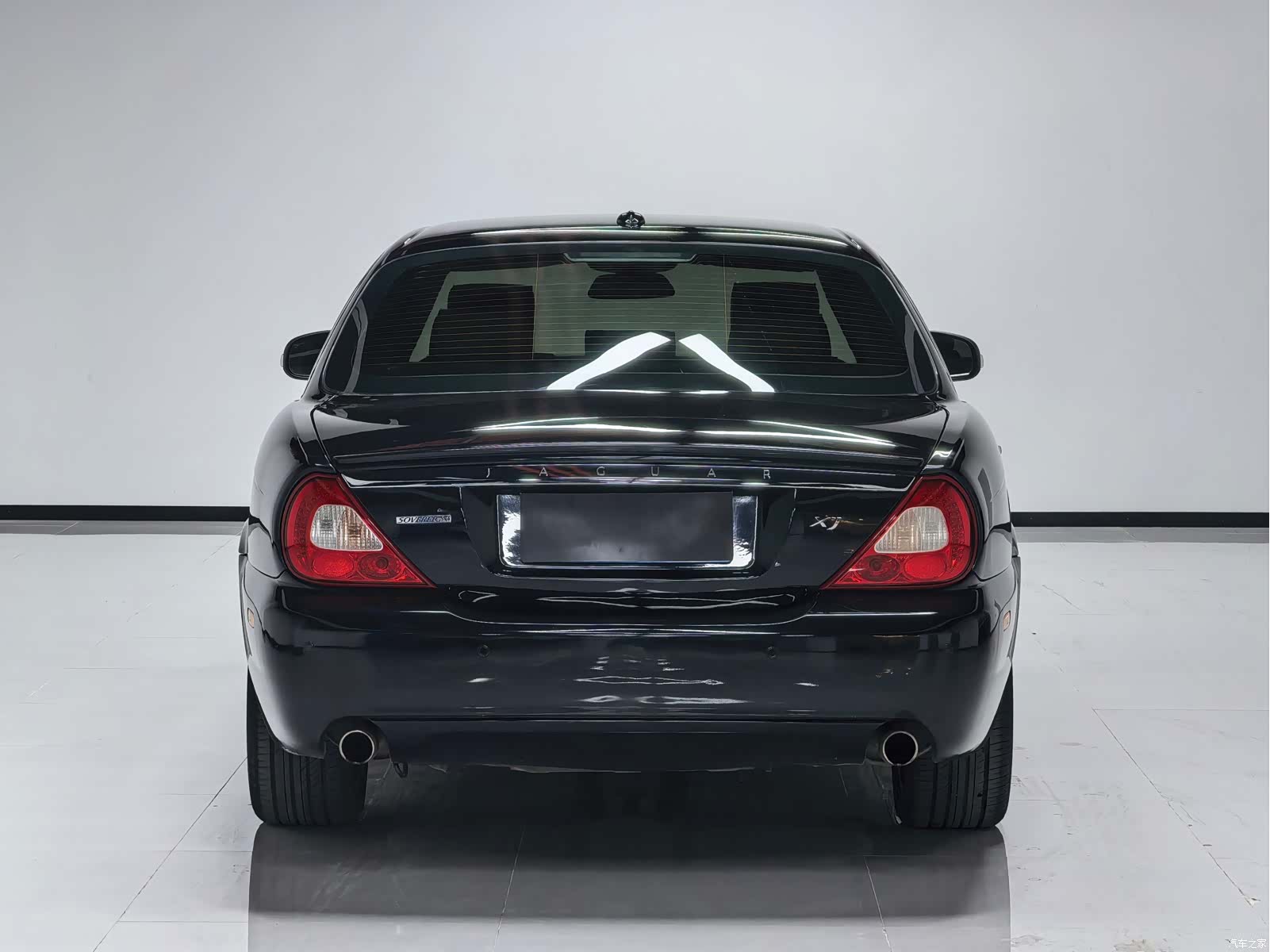 Jaguar XJ, 2009 3