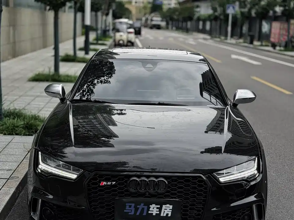 Audi S7