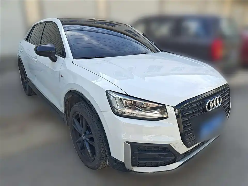 Audi Q2L