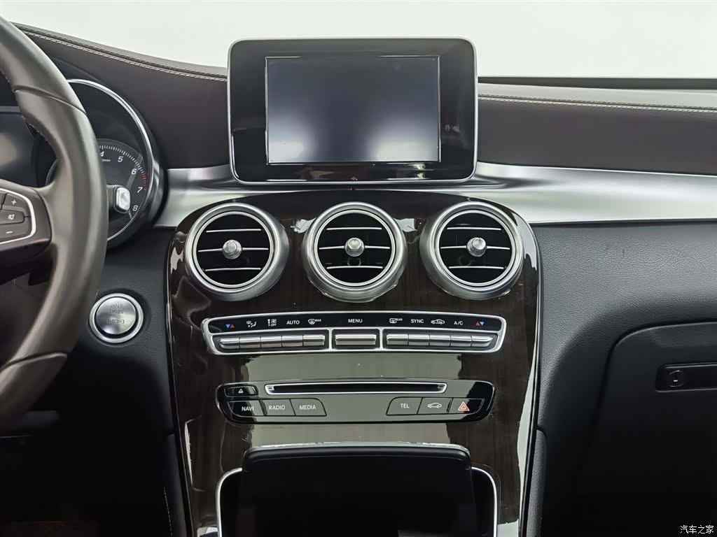 Mercedes-Benz GLC, 2019 12