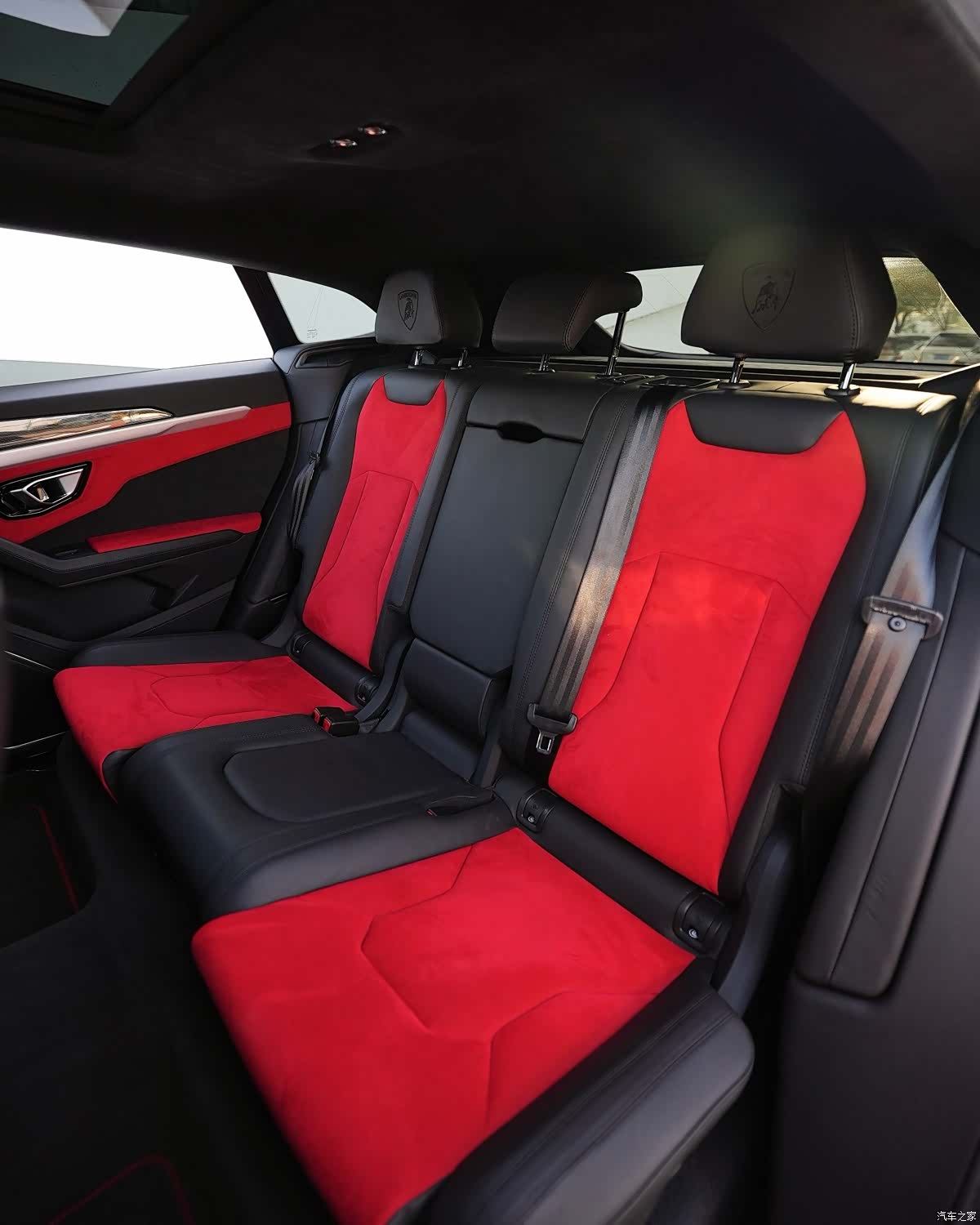 Lamborghini Urus, 2020 13