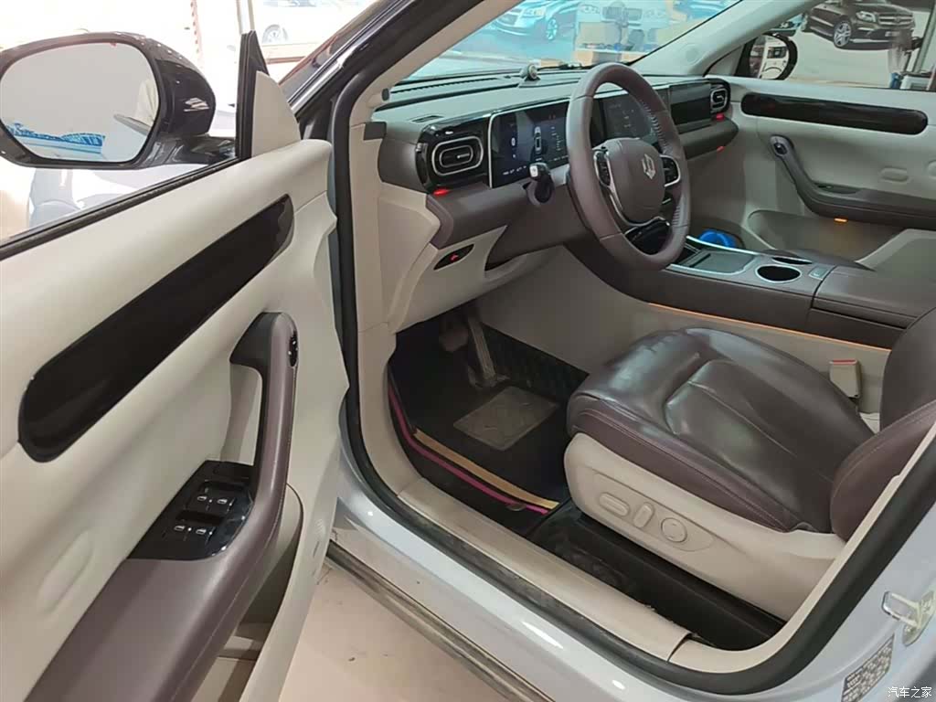 Leapmotor C11, 2023 16