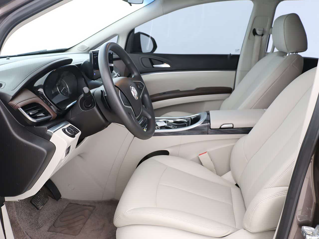 Buick GL8, 2023 10