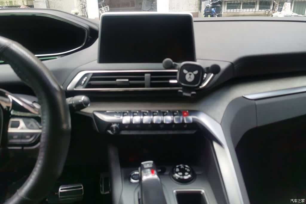 Peugeot 5008, 2018 13