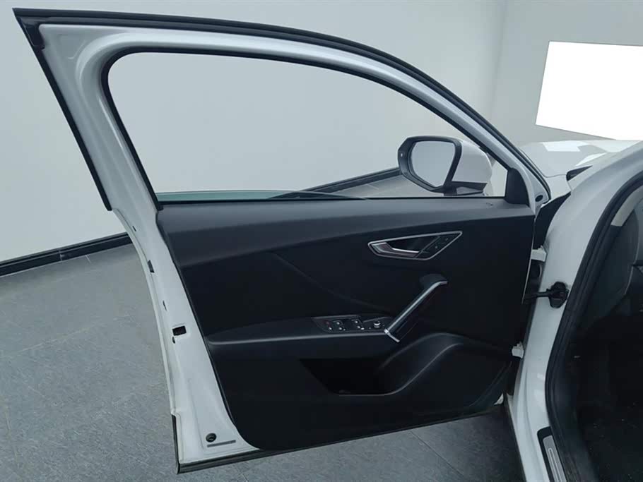 Audi Q2L Audi Q2L