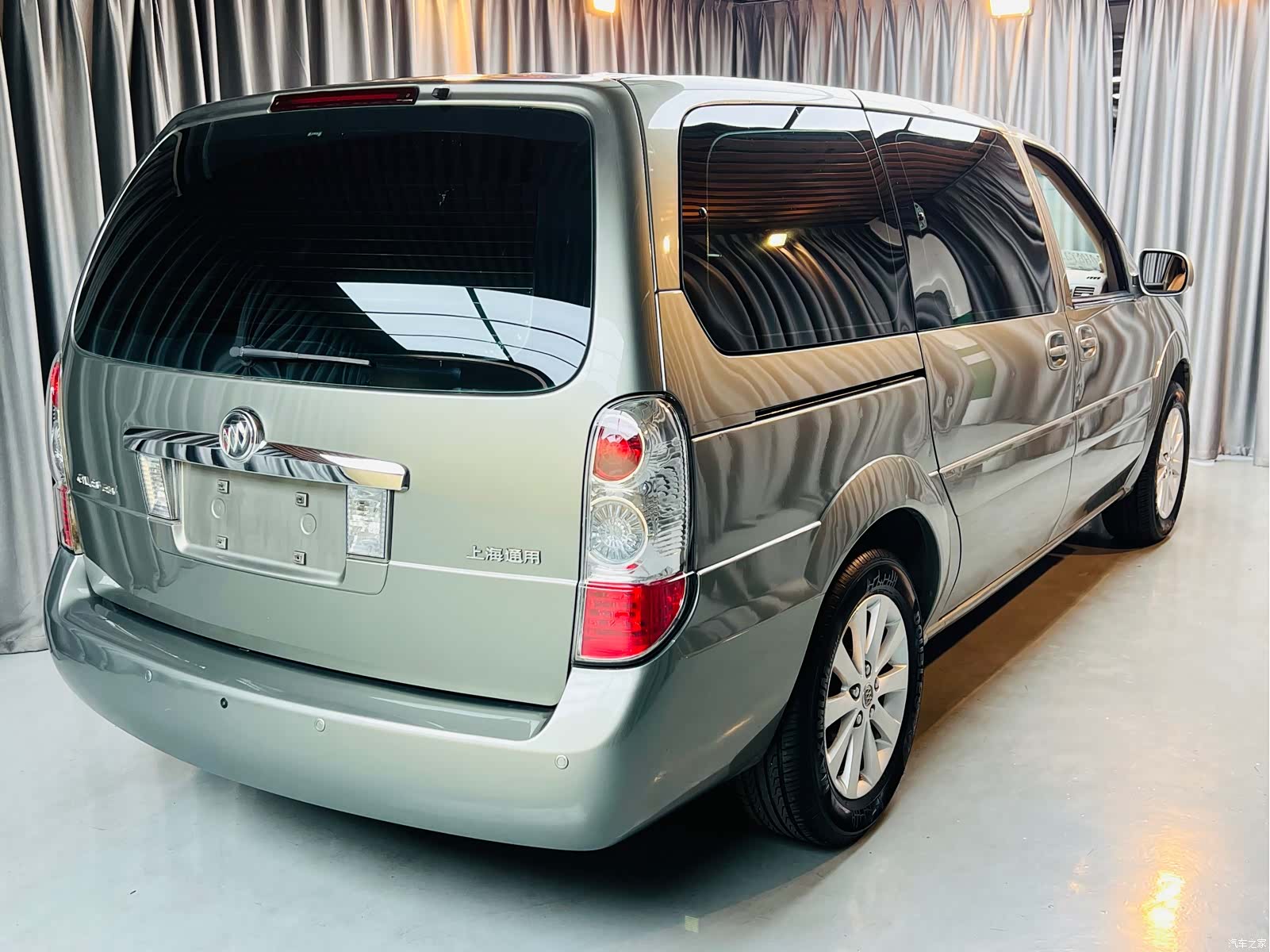 Buick GL8, 2013 15