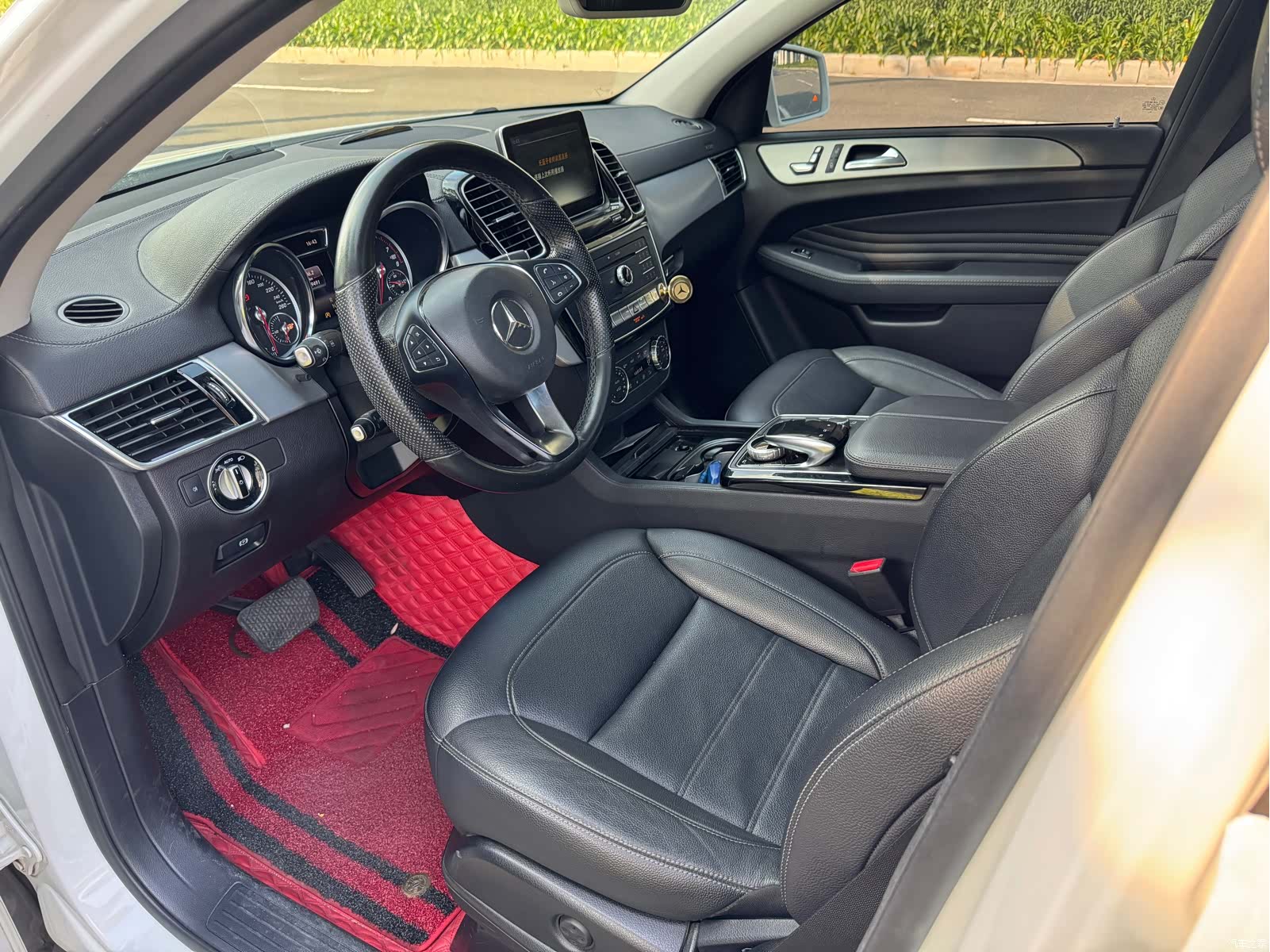 Mercedes-Benz GLE, 2016 4