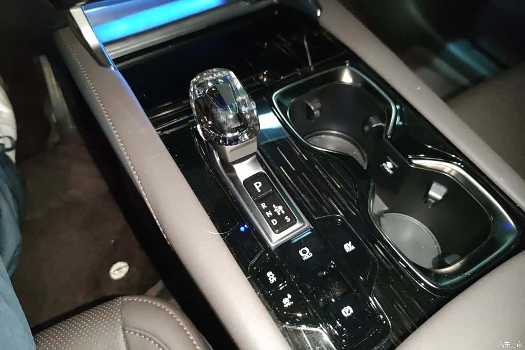 Lexus RX, 2026 16