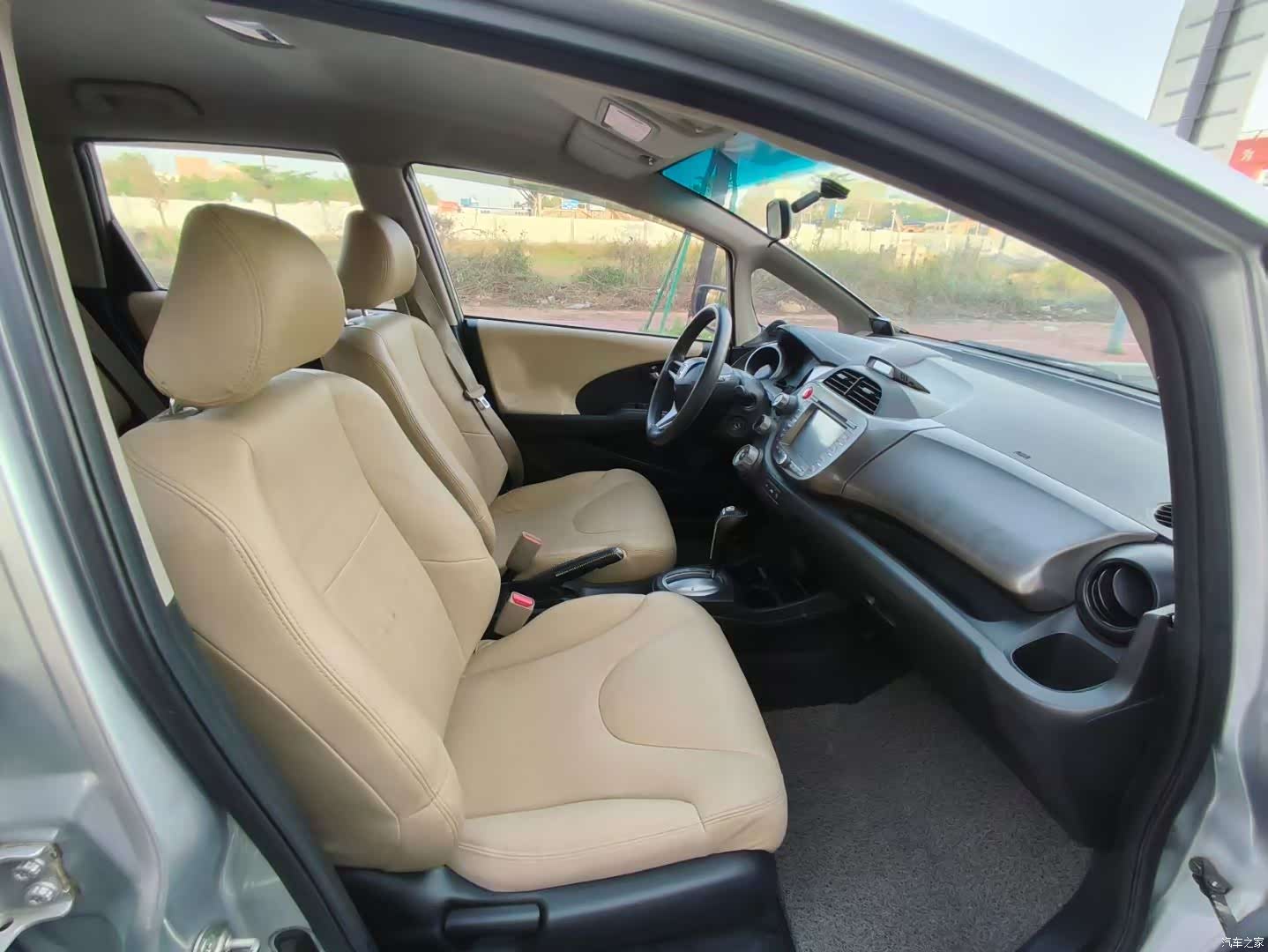 Honda Fit, 2013 8