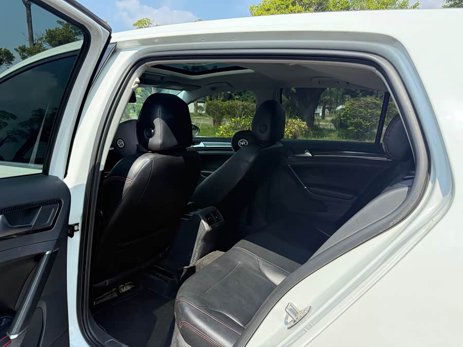 Volkswagen Golf 2017, фото 11