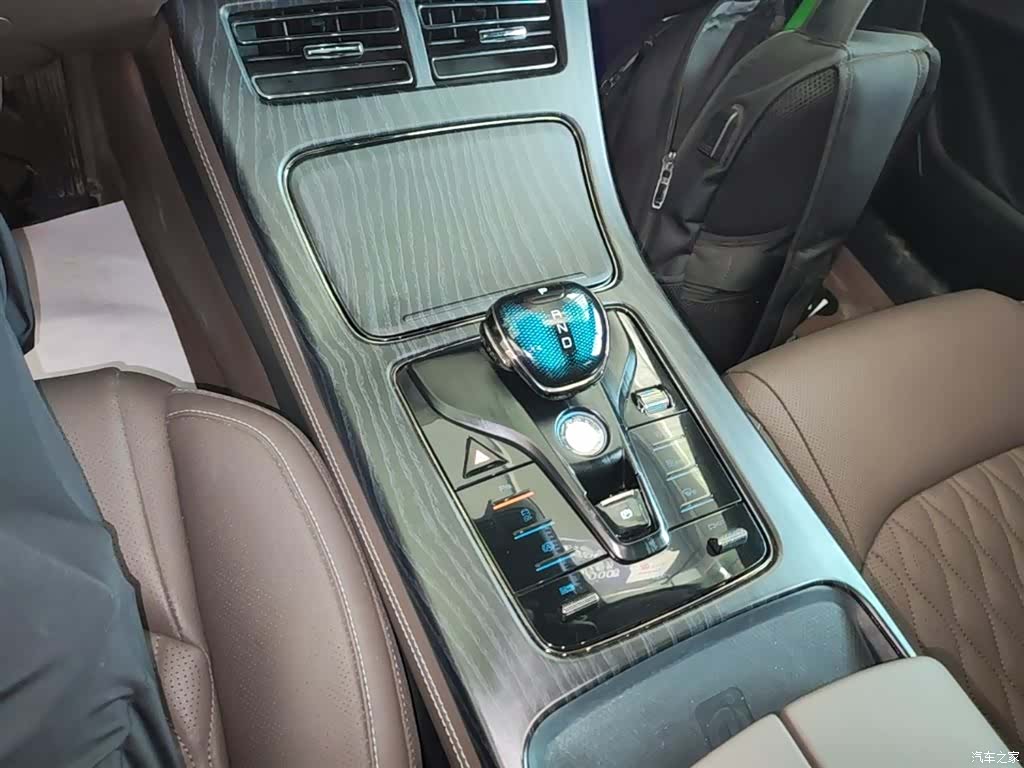 BYD Han, 2023 14