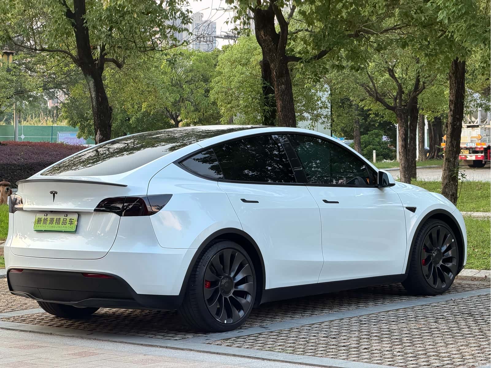 Tesla Model Y, 2023 6