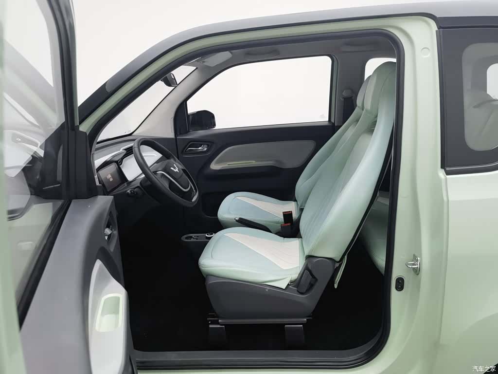 Wuling MINIEV, 2023 10