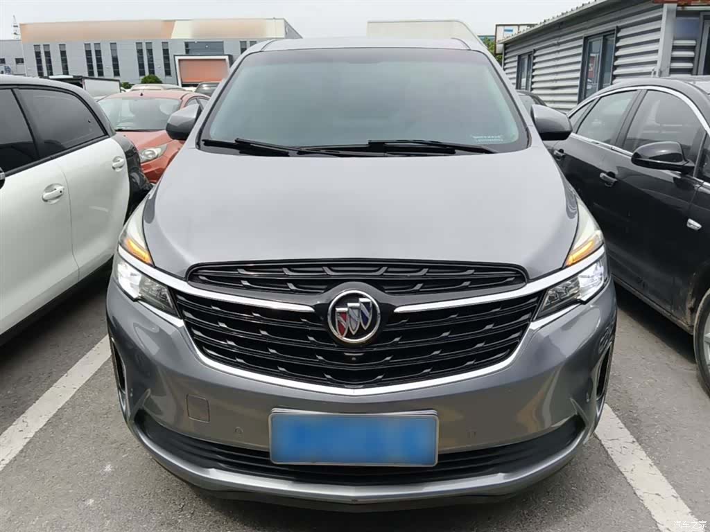 Buick GL8, 2020 3